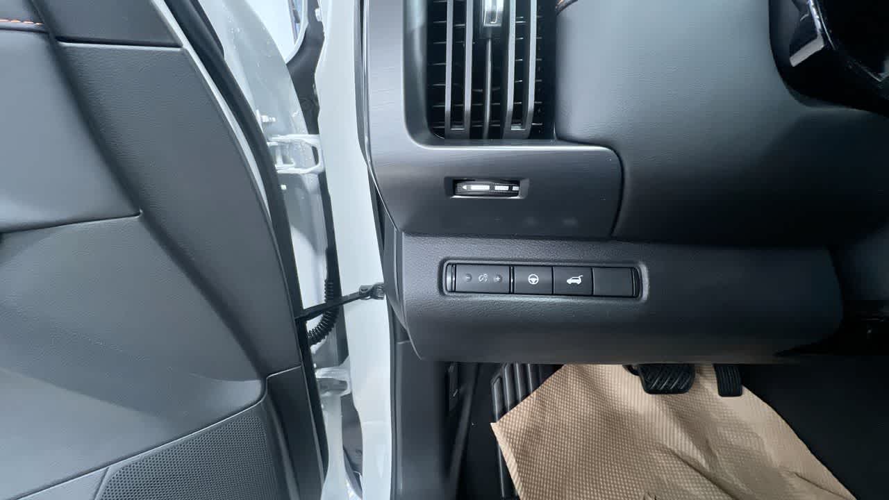 new 2025 Nissan Pathfinder car, priced at $41,405