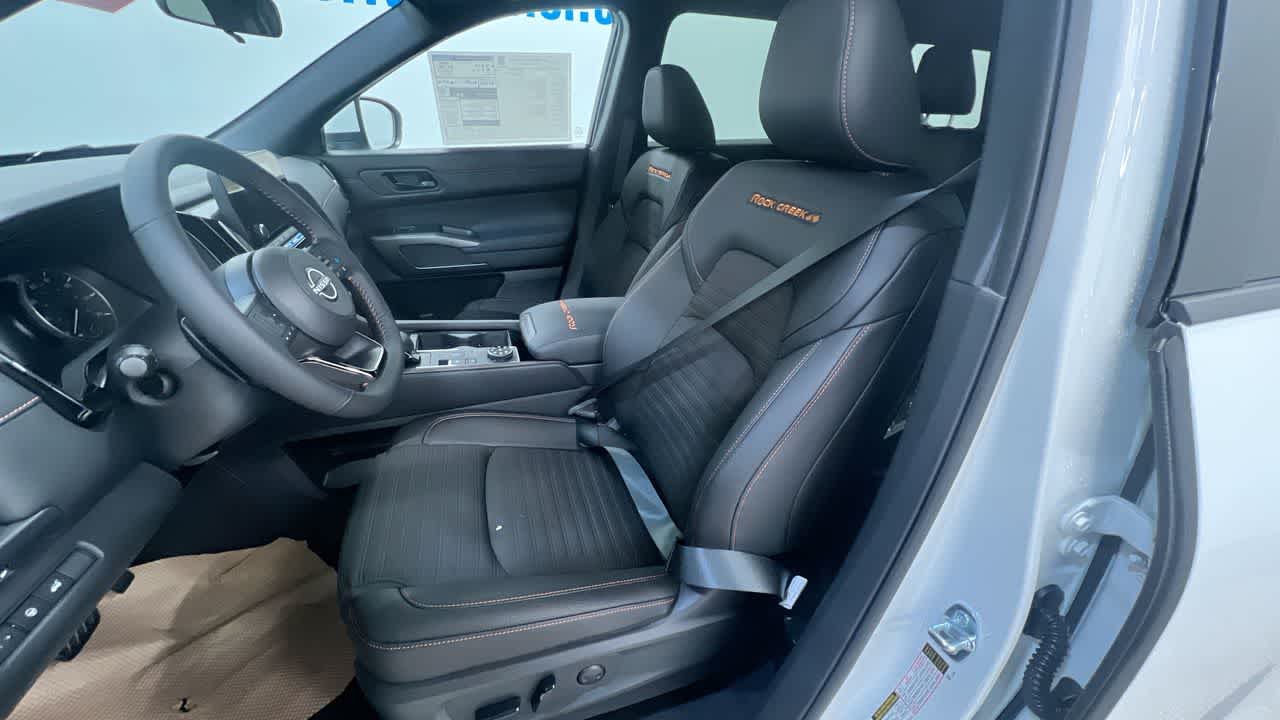 new 2025 Nissan Pathfinder car, priced at $41,405