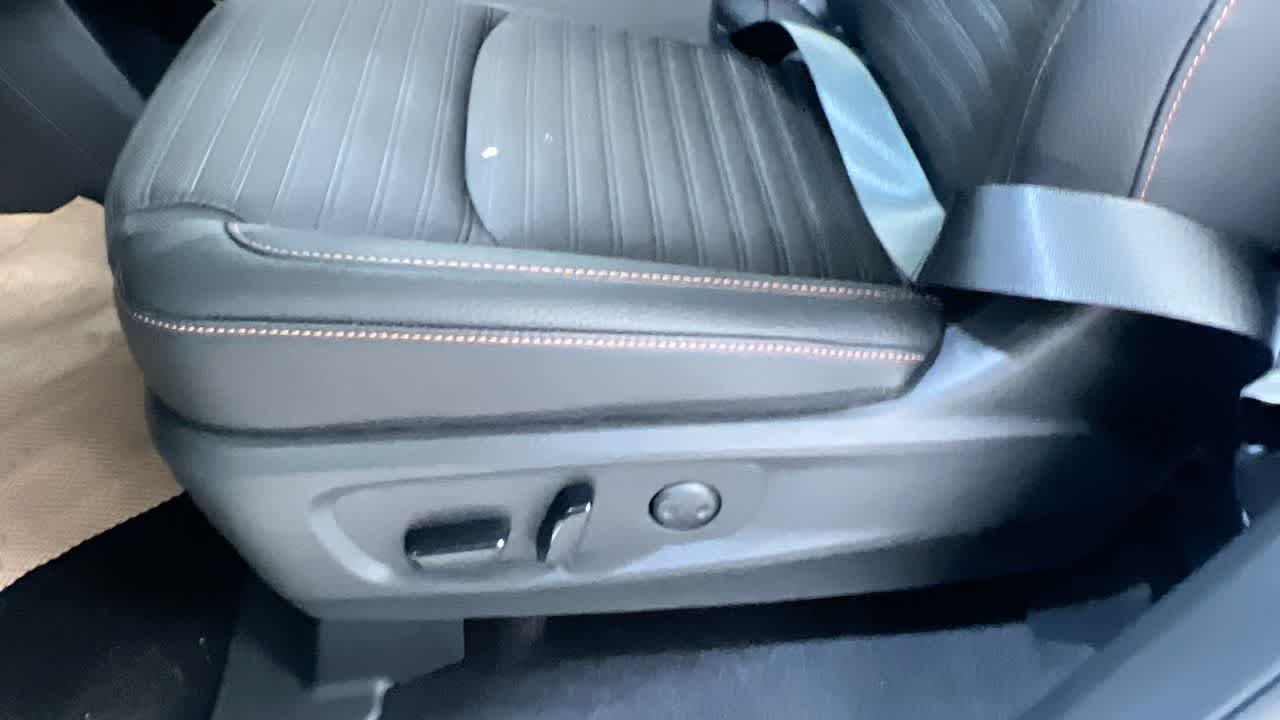 new 2025 Nissan Pathfinder car, priced at $41,405