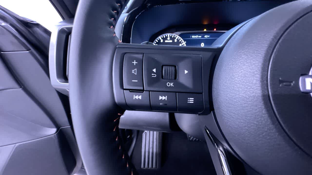 new 2025 Nissan Pathfinder car, priced at $38,091