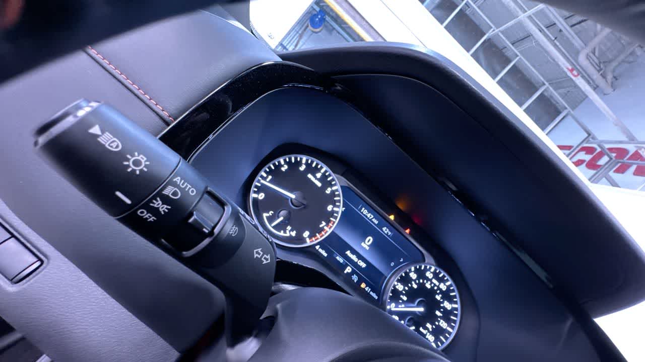 new 2025 Nissan Pathfinder car, priced at $38,091