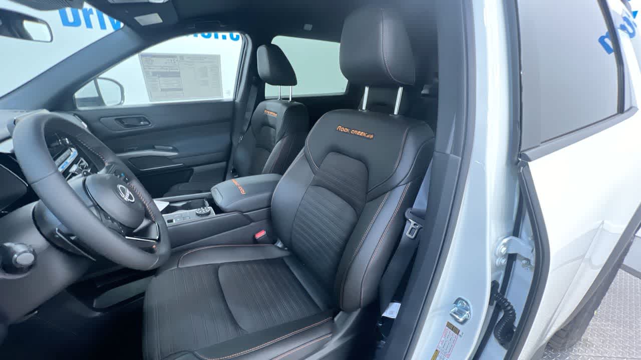 new 2025 Nissan Pathfinder car, priced at $41,405