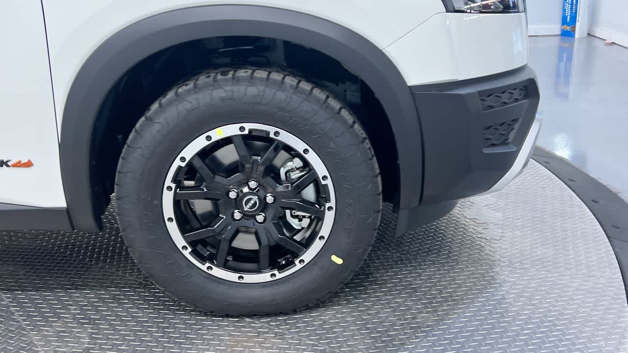 new 2025 Nissan Pathfinder car, priced at $41,405