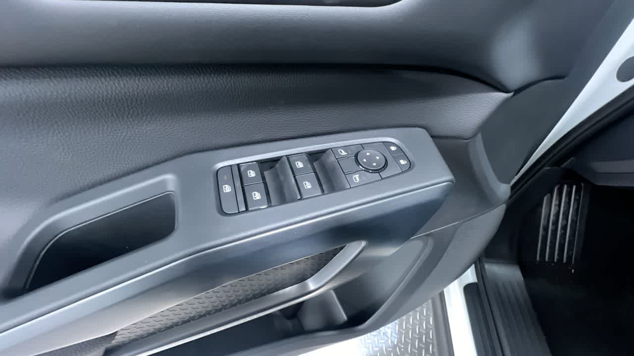 new 2025 Nissan Pathfinder car, priced at $41,405