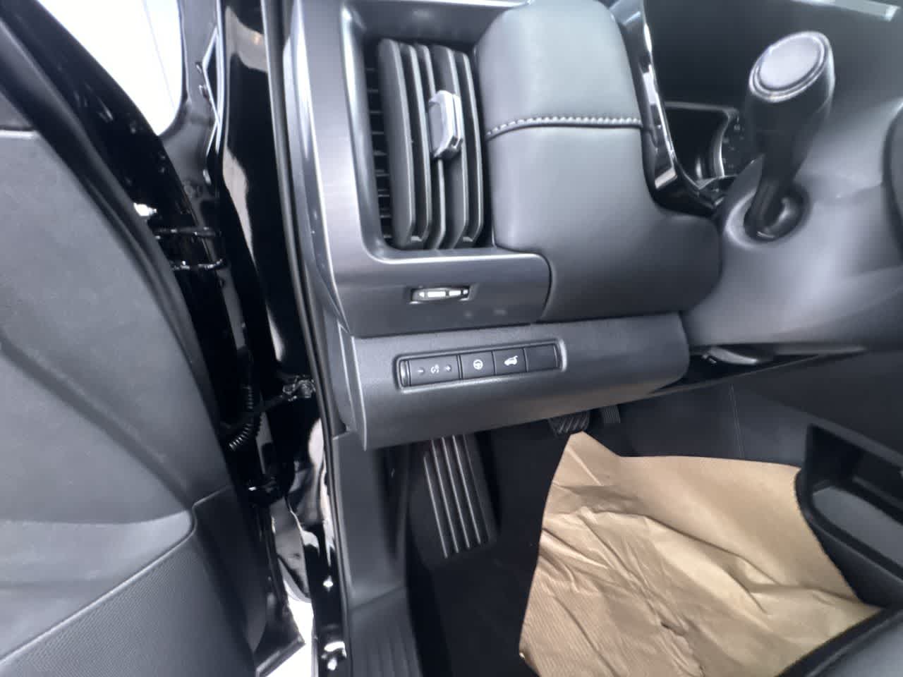 new 2025 Nissan Pathfinder car, priced at $49,925