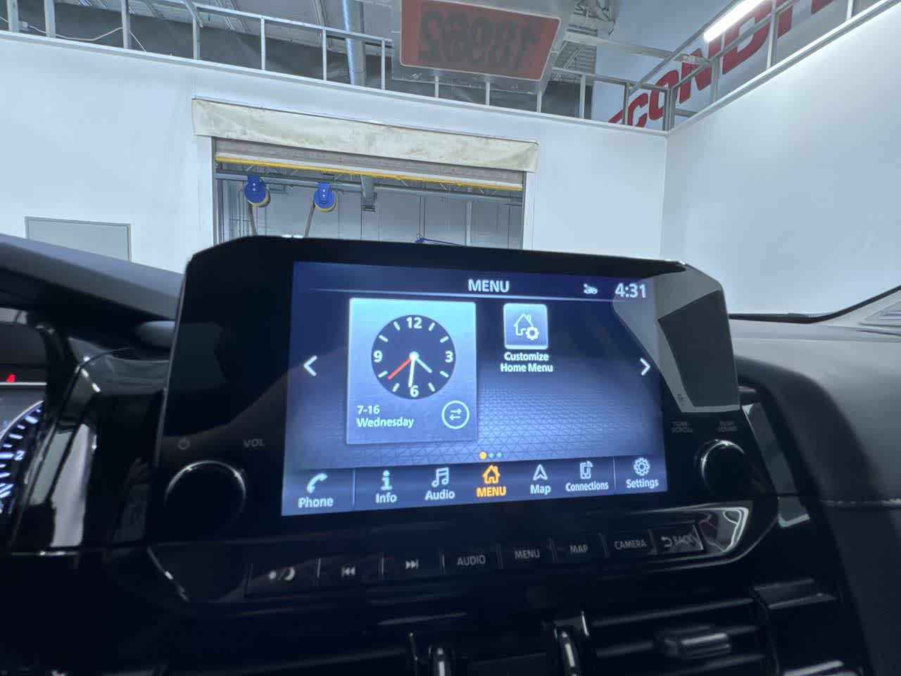 new 2025 Nissan Pathfinder car, priced at $49,925