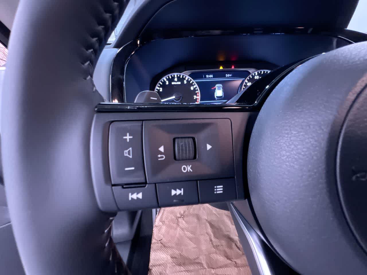 new 2025 Nissan Pathfinder car, priced at $40,982