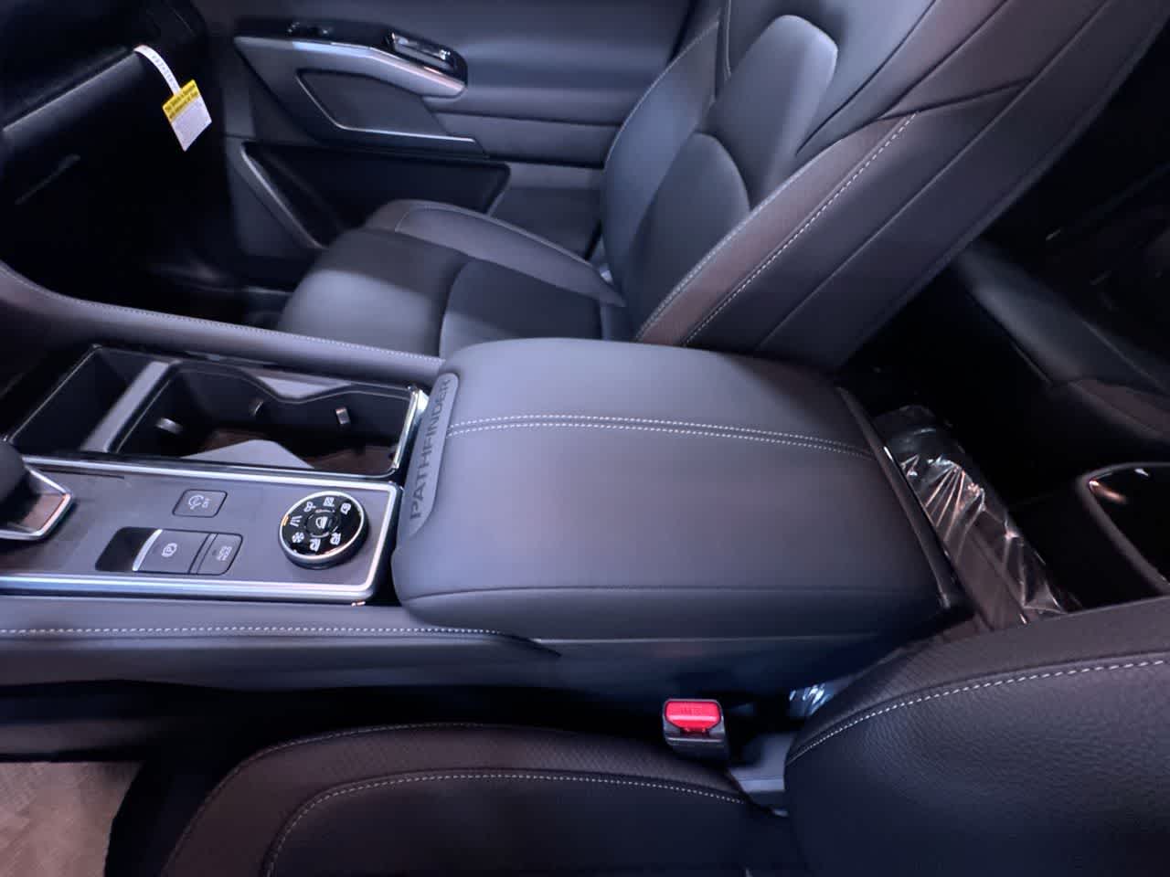 new 2025 Nissan Pathfinder car, priced at $40,982