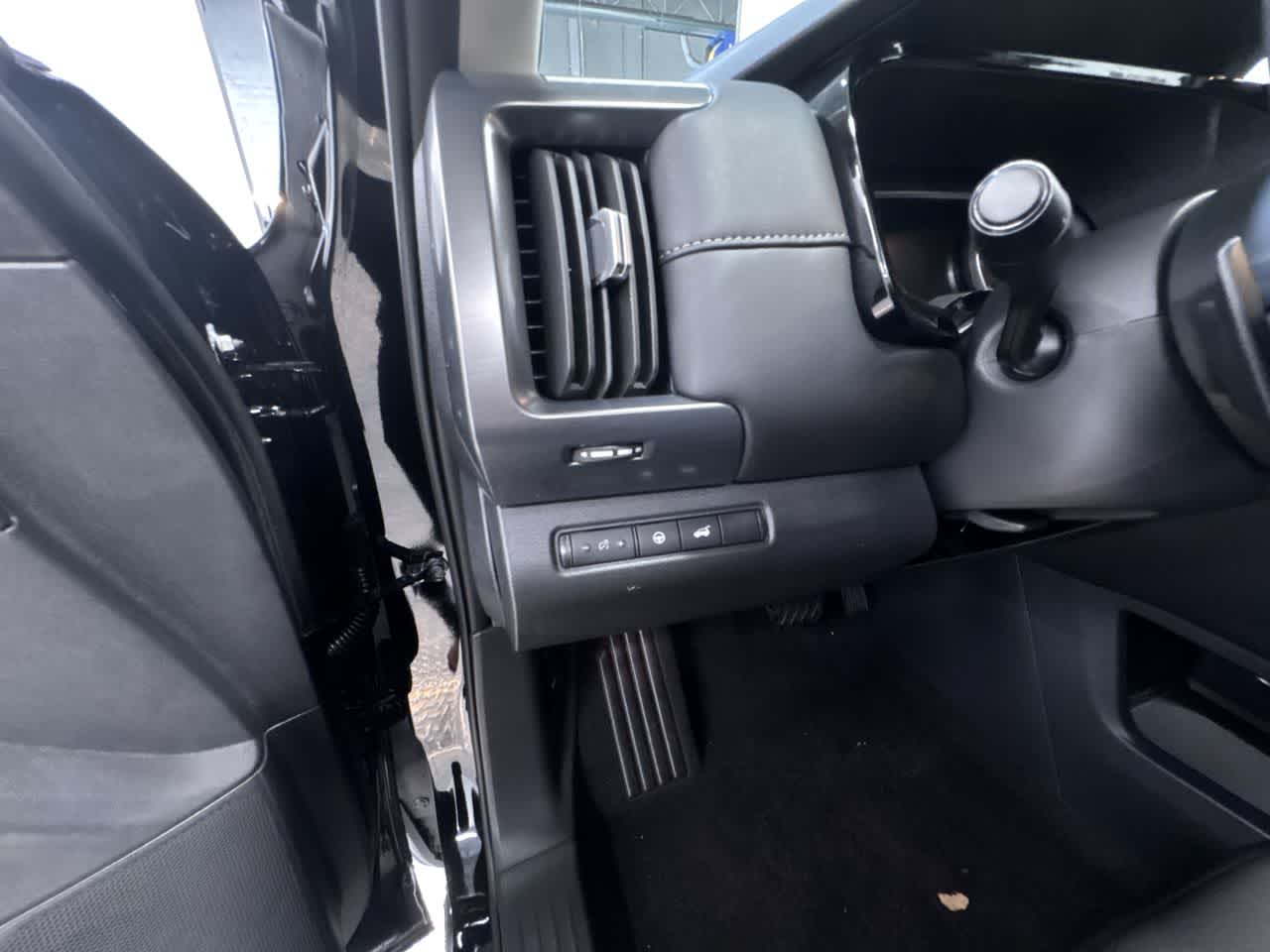 new 2025 Nissan Pathfinder car, priced at $46,443