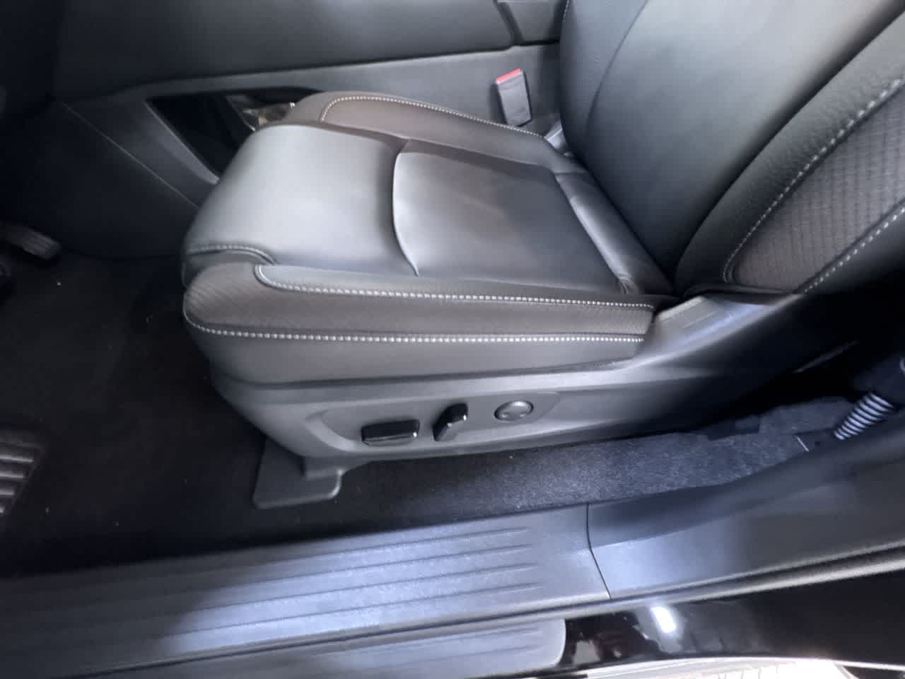 new 2025 Nissan Pathfinder car, priced at $46,443