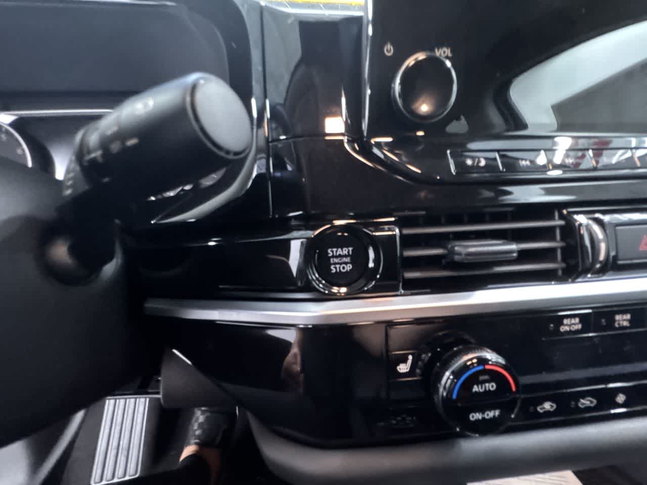 new 2025 Nissan Pathfinder car, priced at $46,443