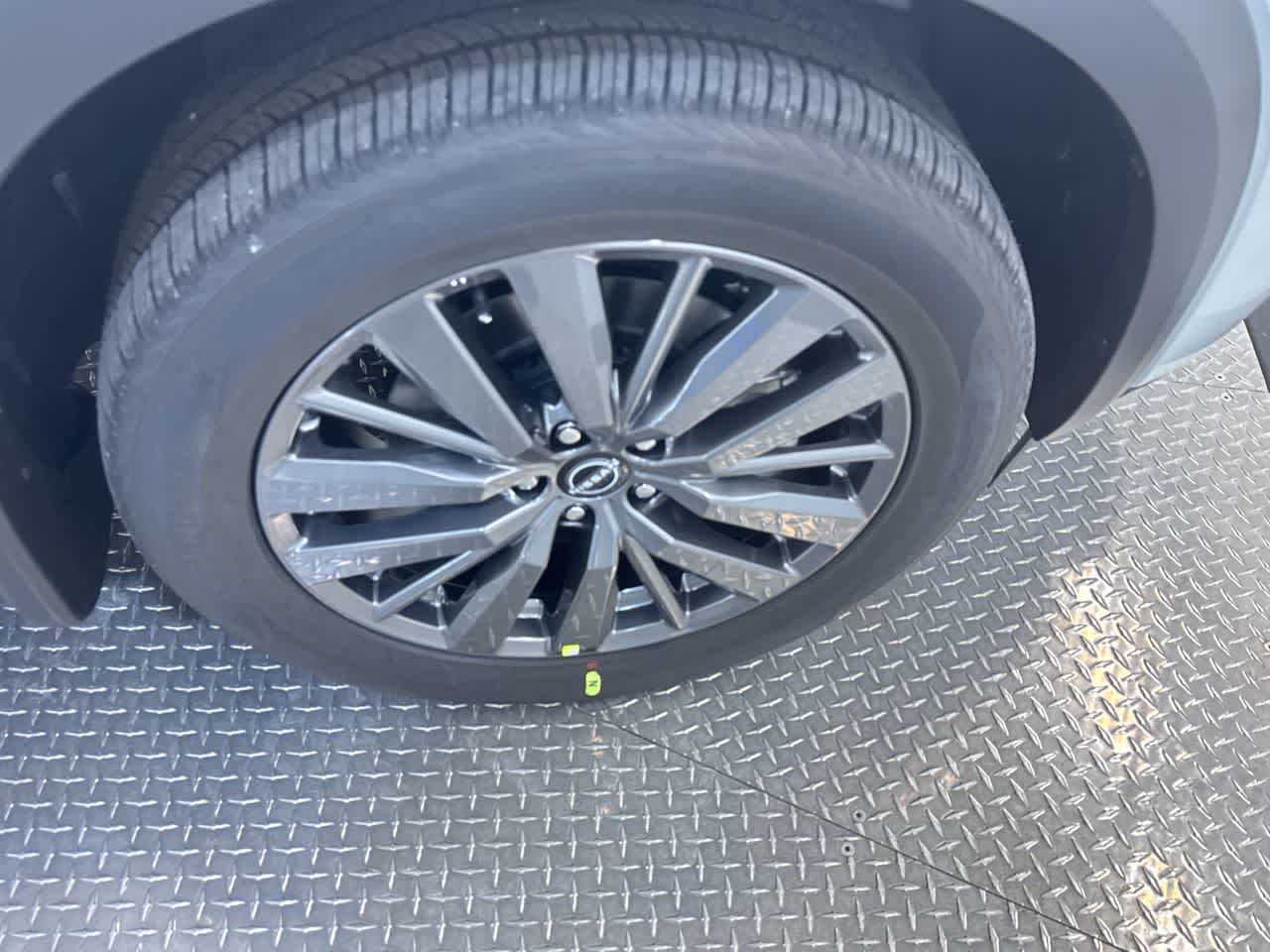 new 2025 Nissan Pathfinder car, priced at $50,375