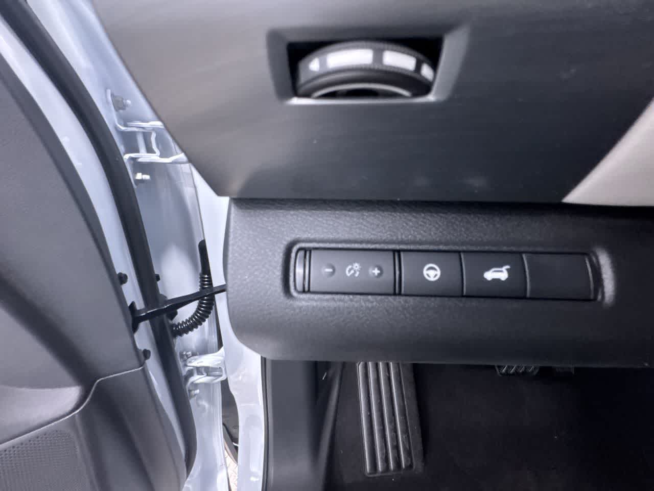 new 2025 Nissan Pathfinder car, priced at $50,375