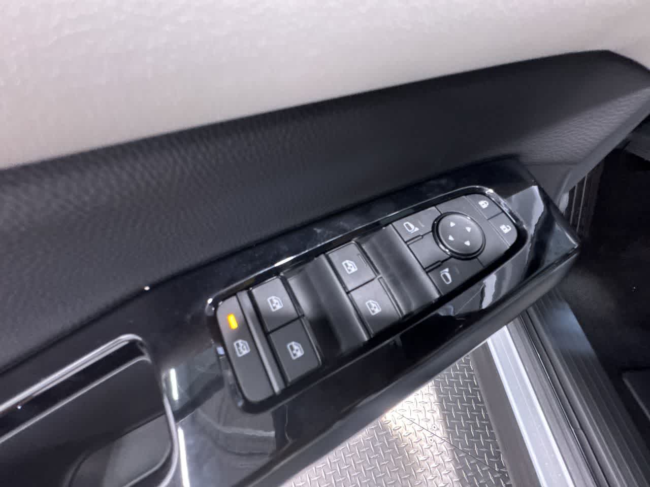 new 2025 Nissan Pathfinder car, priced at $50,375
