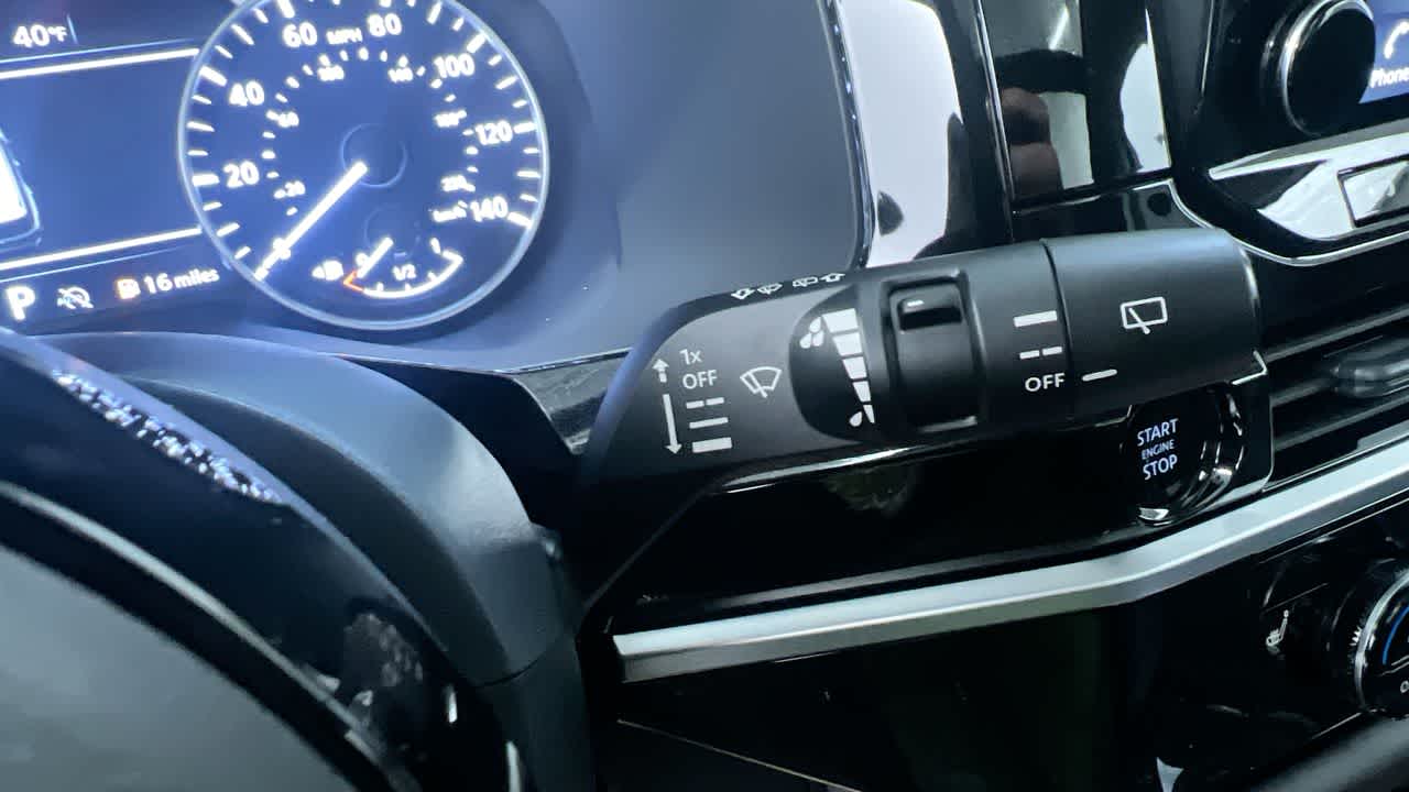 new 2025 Nissan Pathfinder car, priced at $45,571