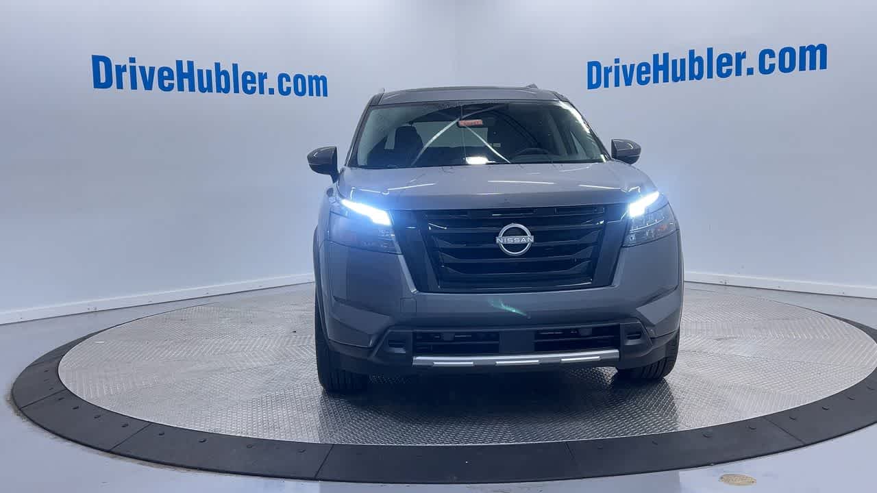new 2025 Nissan Pathfinder car, priced at $45,571