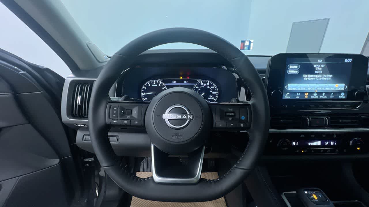 new 2025 Nissan Pathfinder car, priced at $45,571