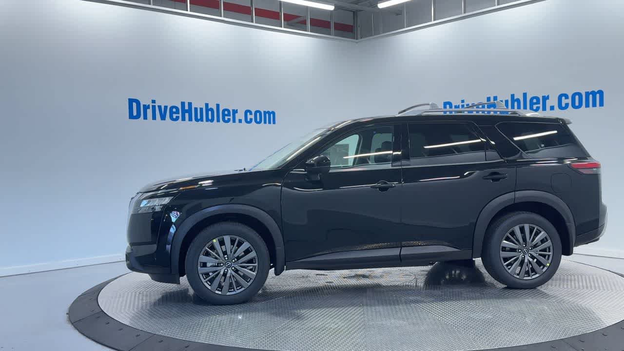 new 2025 Nissan Pathfinder car, priced at $49,925