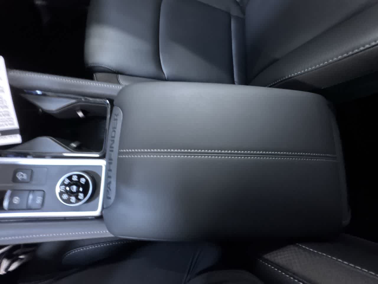 new 2025 Nissan Pathfinder car, priced at $49,925