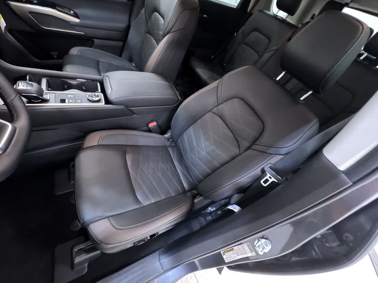 new 2025 Nissan Pathfinder car, priced at $44,086