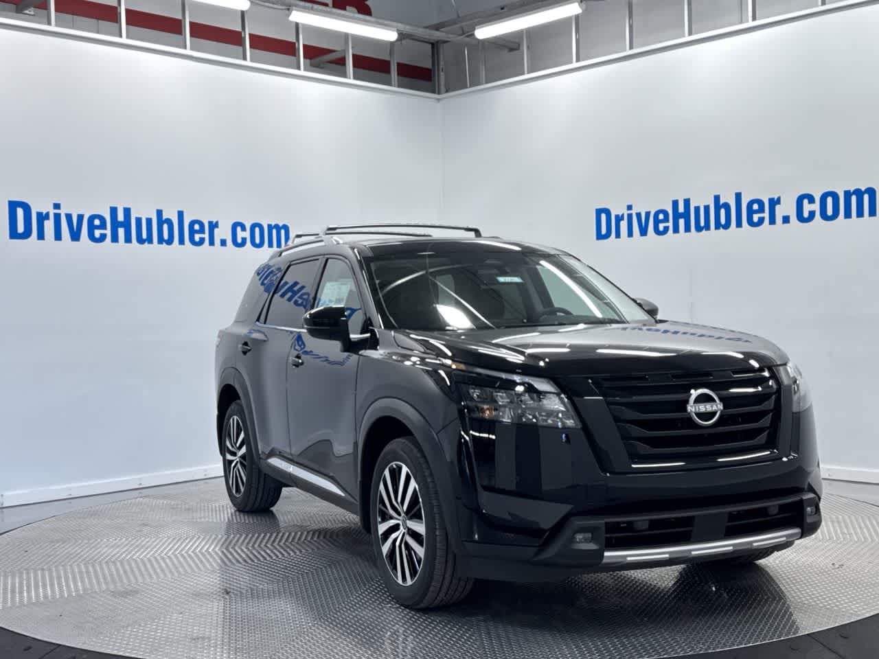 new 2025 Nissan Pathfinder car, priced at $46,199