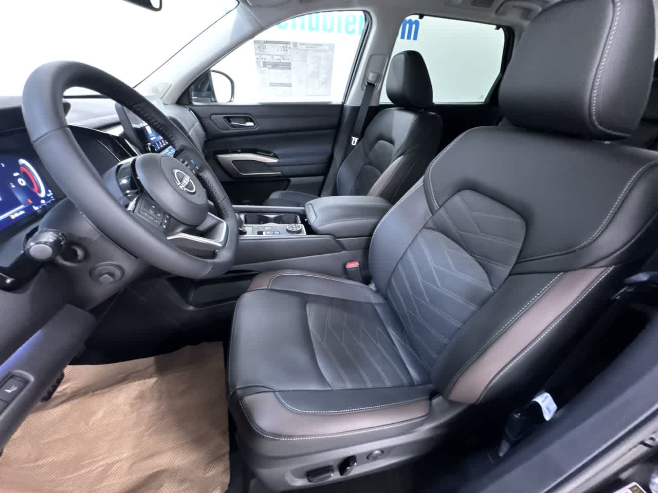 new 2025 Nissan Pathfinder car, priced at $46,199