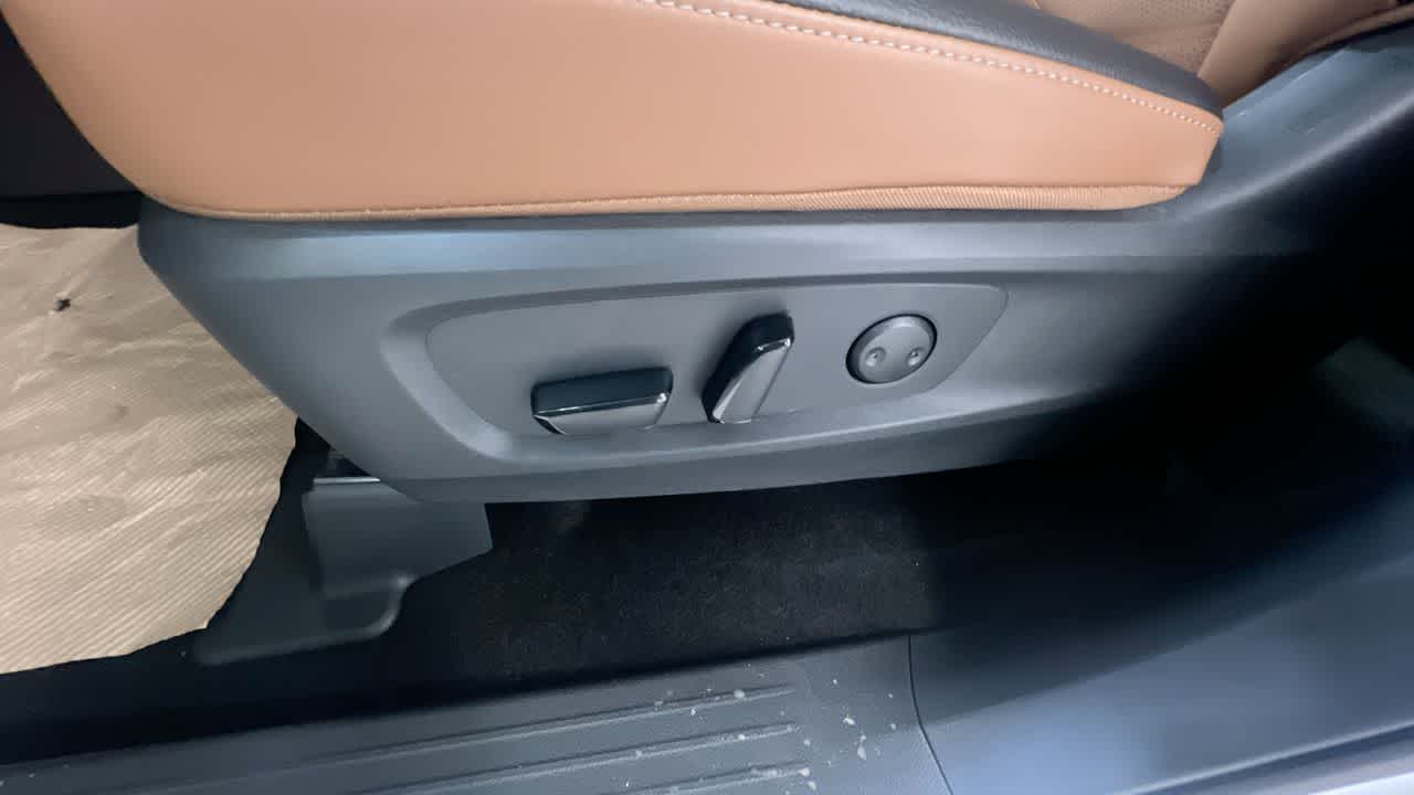 new 2025 Nissan Pathfinder car, priced at $50,078