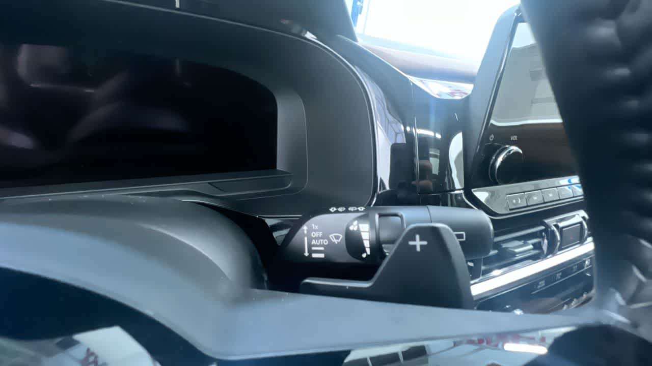 new 2025 Nissan Pathfinder car, priced at $50,078