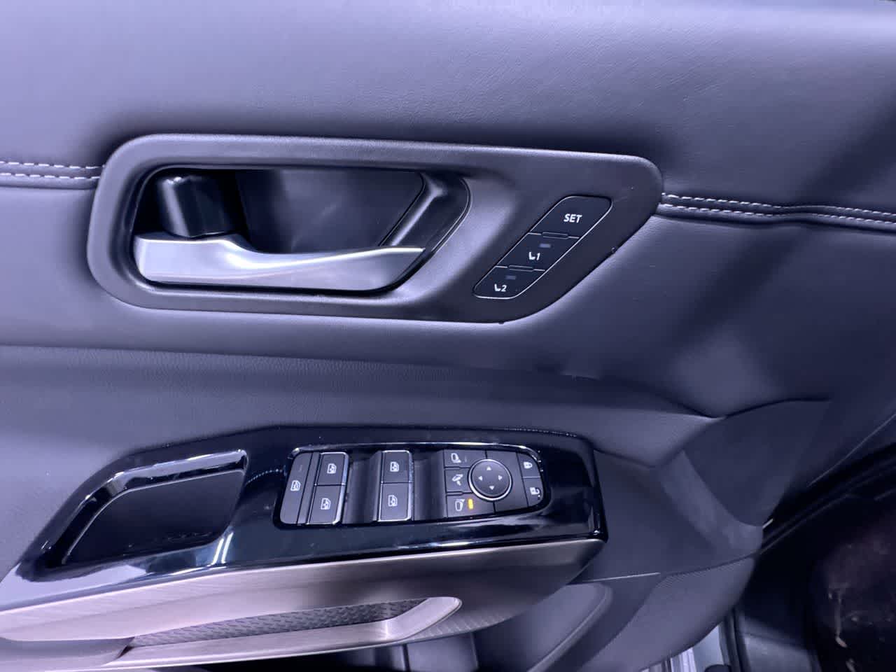 new 2025 Nissan Pathfinder car, priced at $45,812