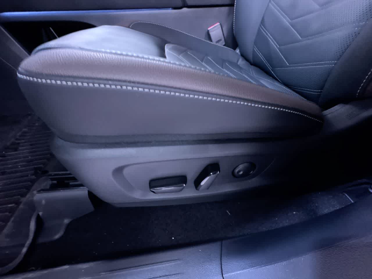 new 2025 Nissan Pathfinder car, priced at $45,812