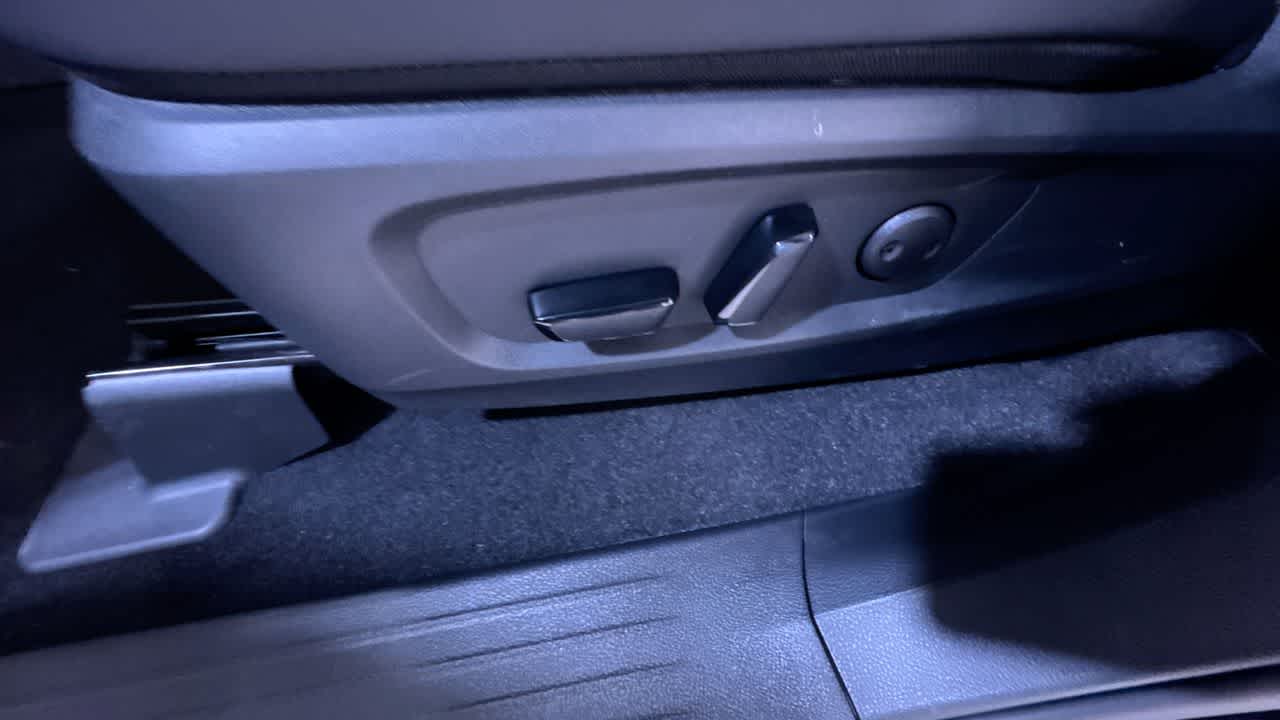 new 2025 Nissan Pathfinder car, priced at $44,293