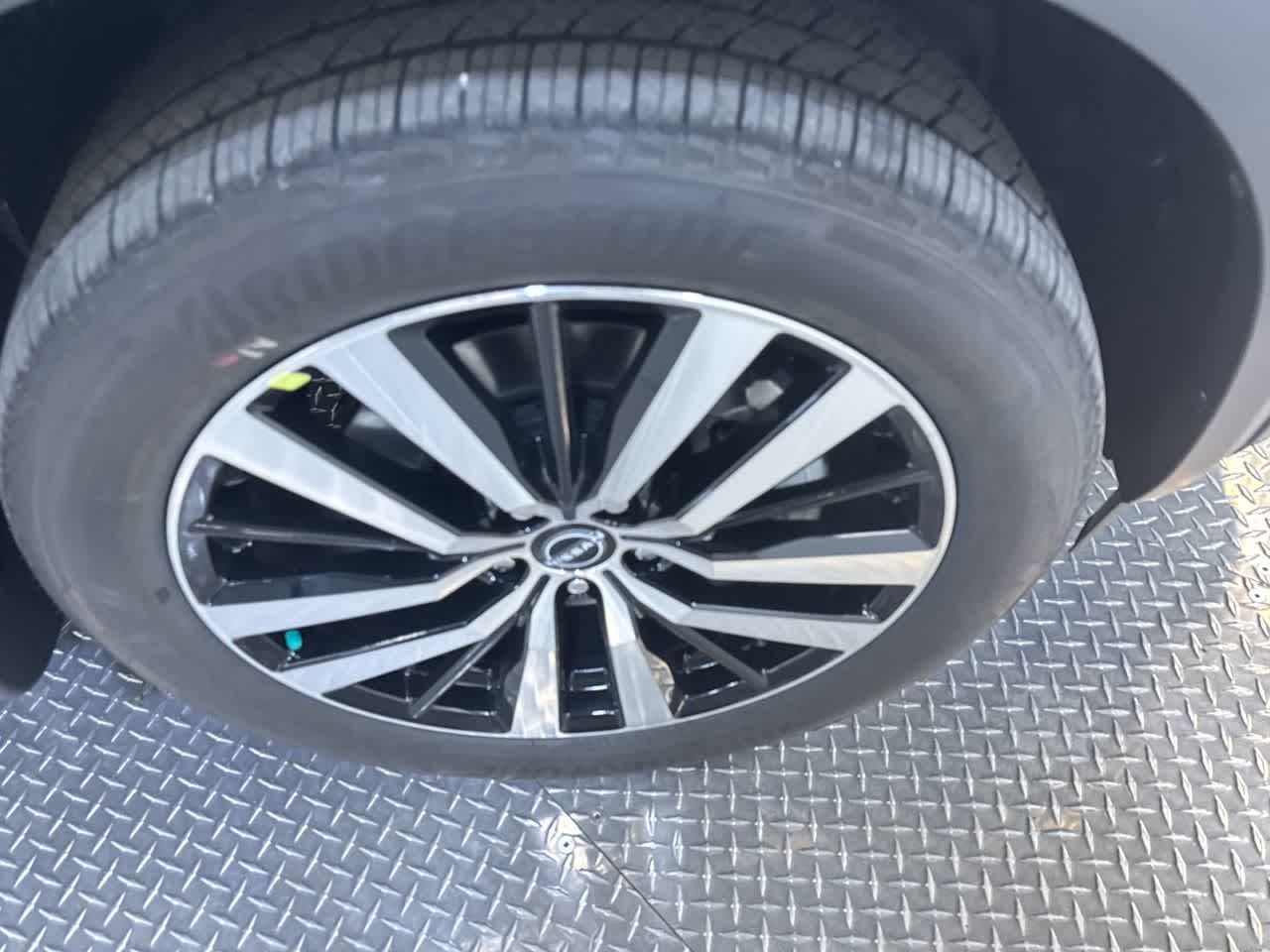 new 2025 Nissan Pathfinder car, priced at $53,945