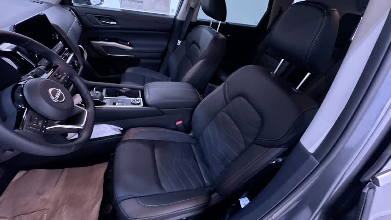 new 2025 Nissan Pathfinder car, priced at $44,408