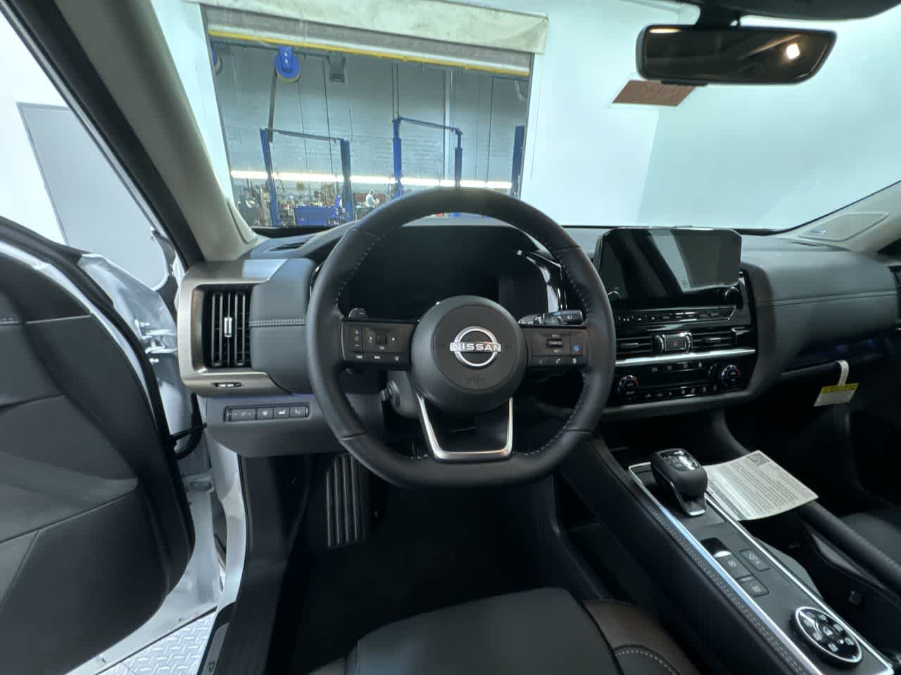 new 2025 Nissan Pathfinder car, priced at $51,052