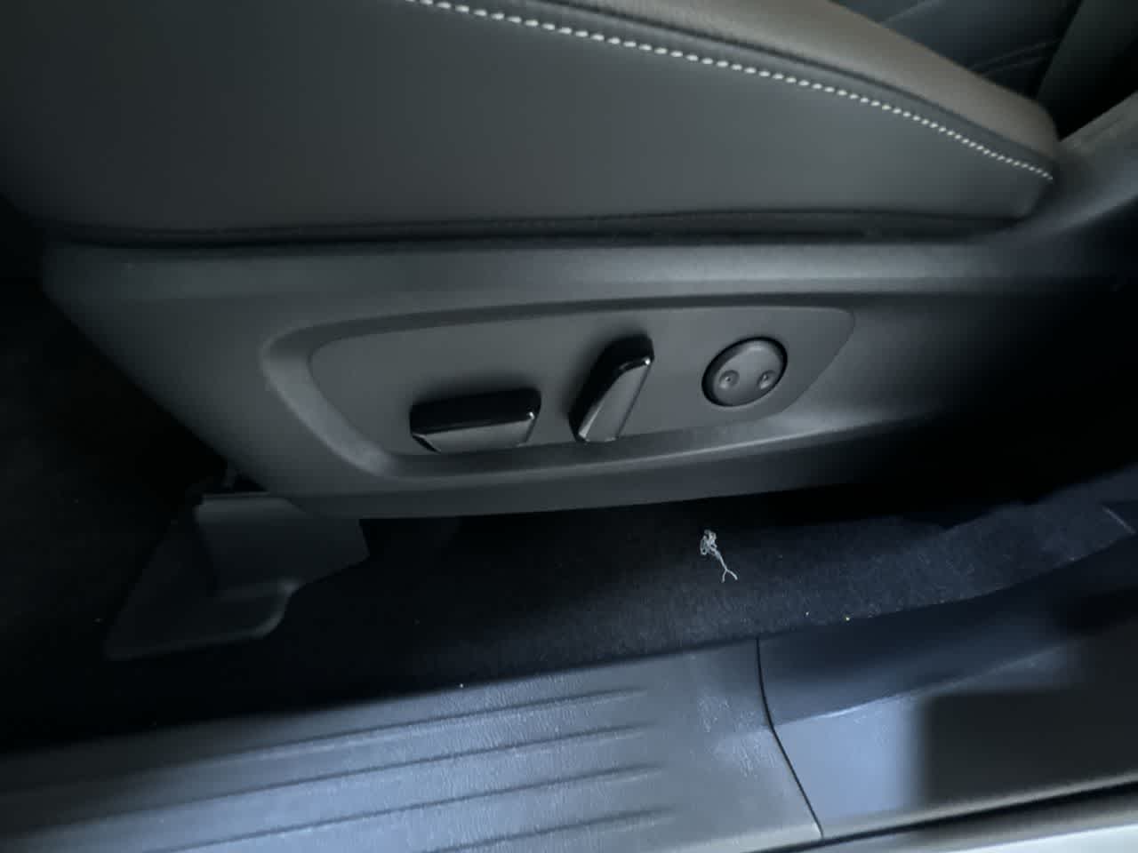 new 2025 Nissan Pathfinder car, priced at $51,052