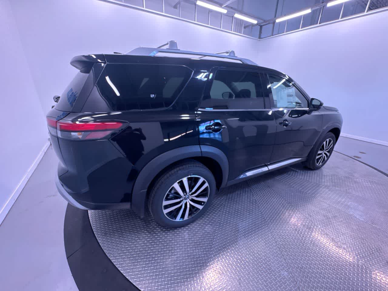 new 2025 Nissan Pathfinder car, priced at $49,808