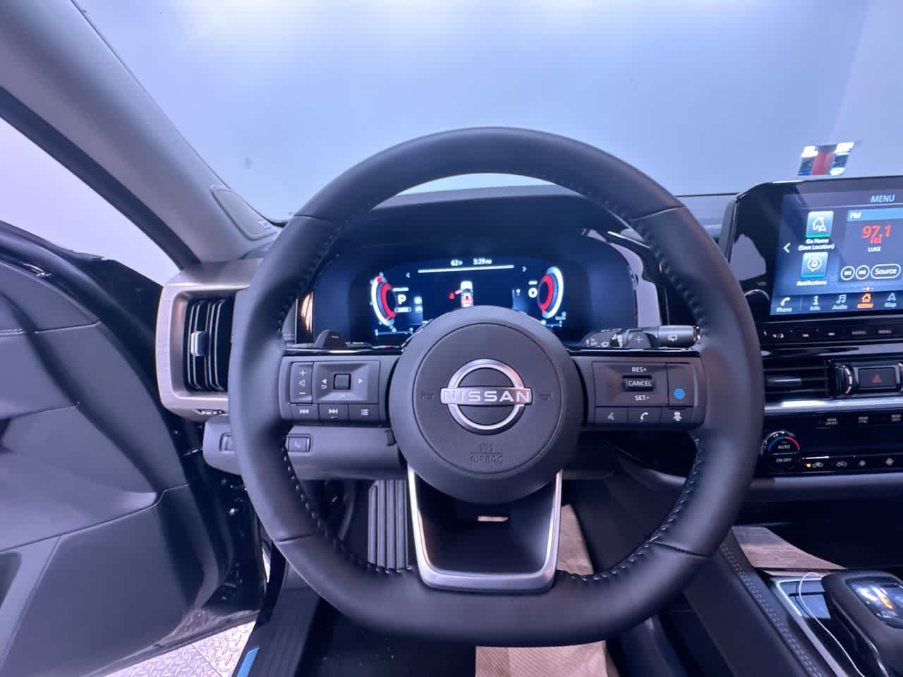 new 2025 Nissan Pathfinder car, priced at $49,808