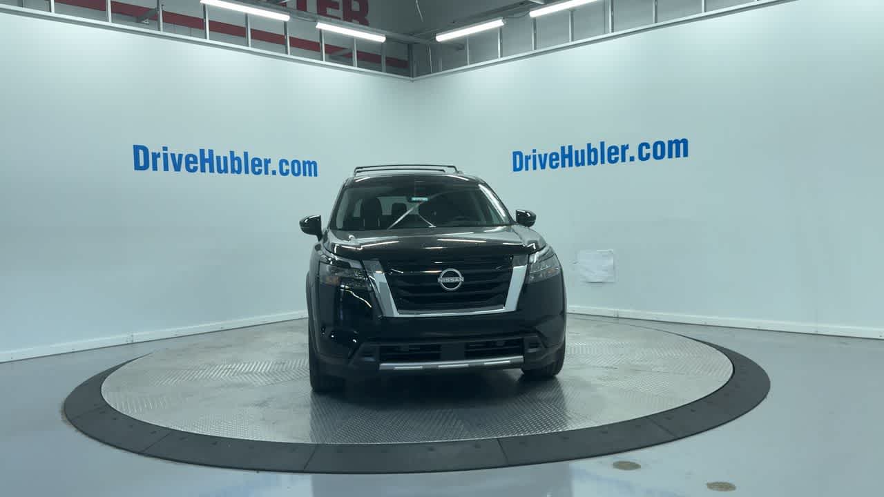 new 2025 Nissan Pathfinder car, priced at $45,382