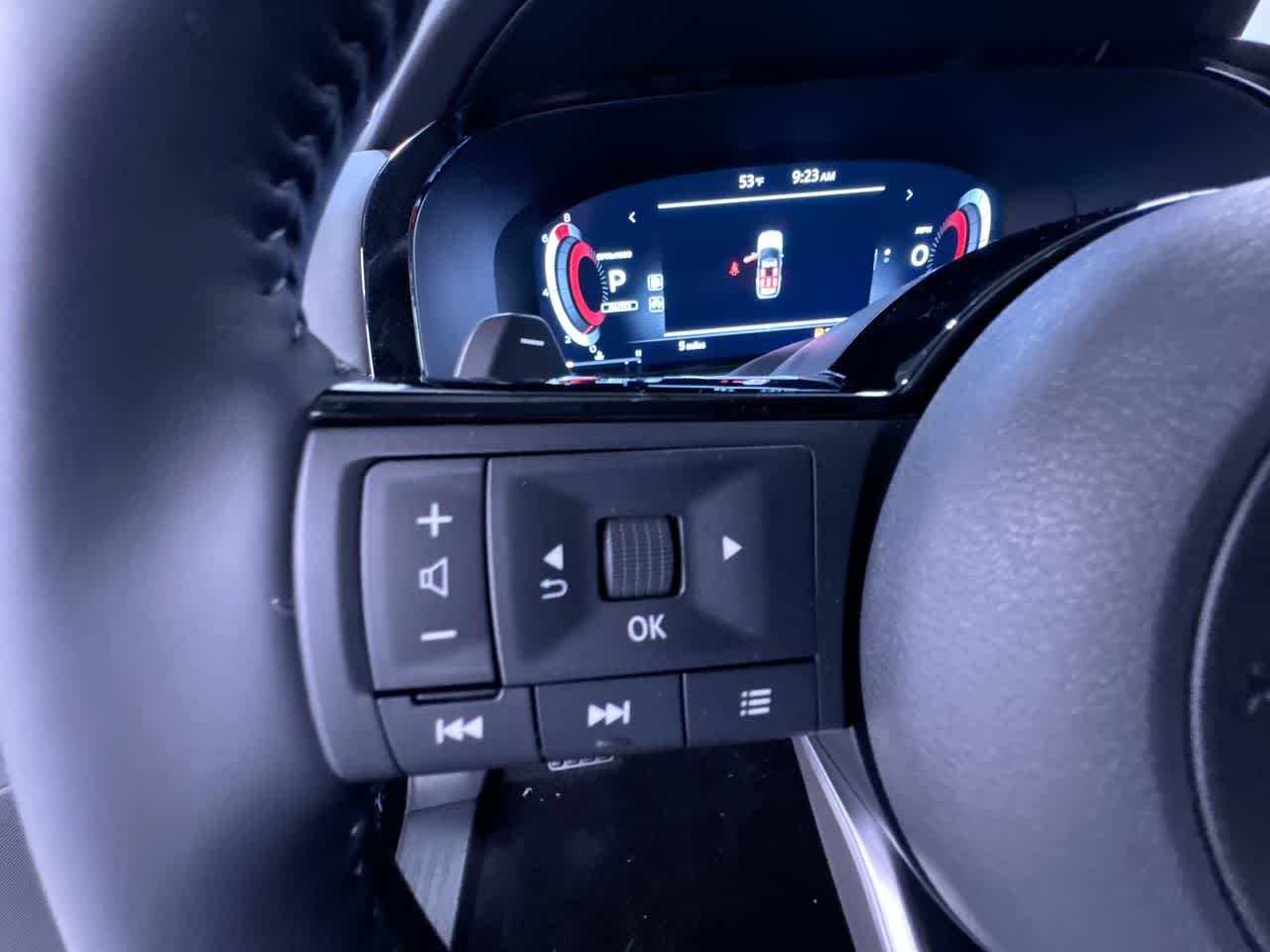 new 2025 Nissan Pathfinder car, priced at $45,382