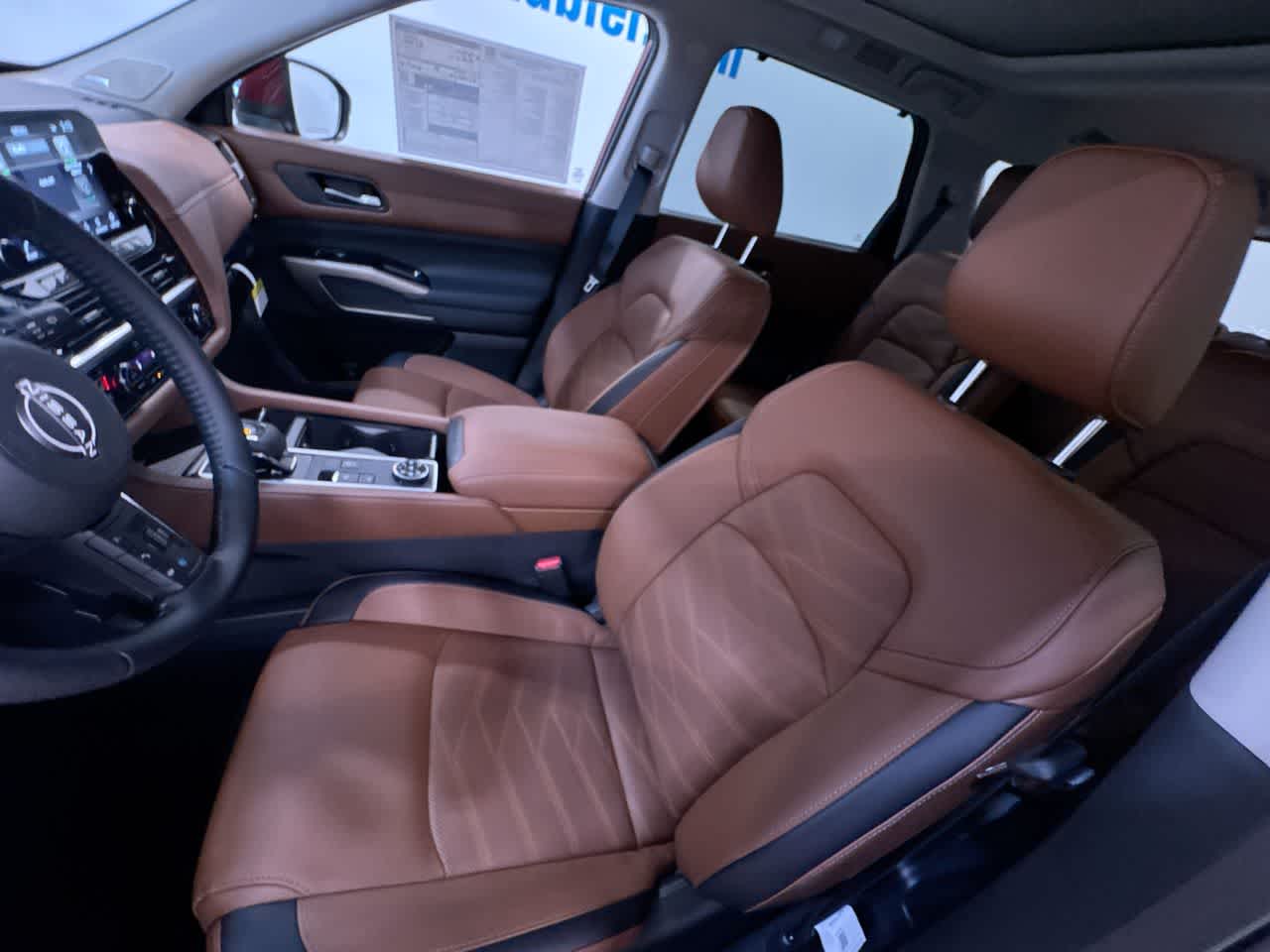 new 2025 Nissan Pathfinder car, priced at $45,198