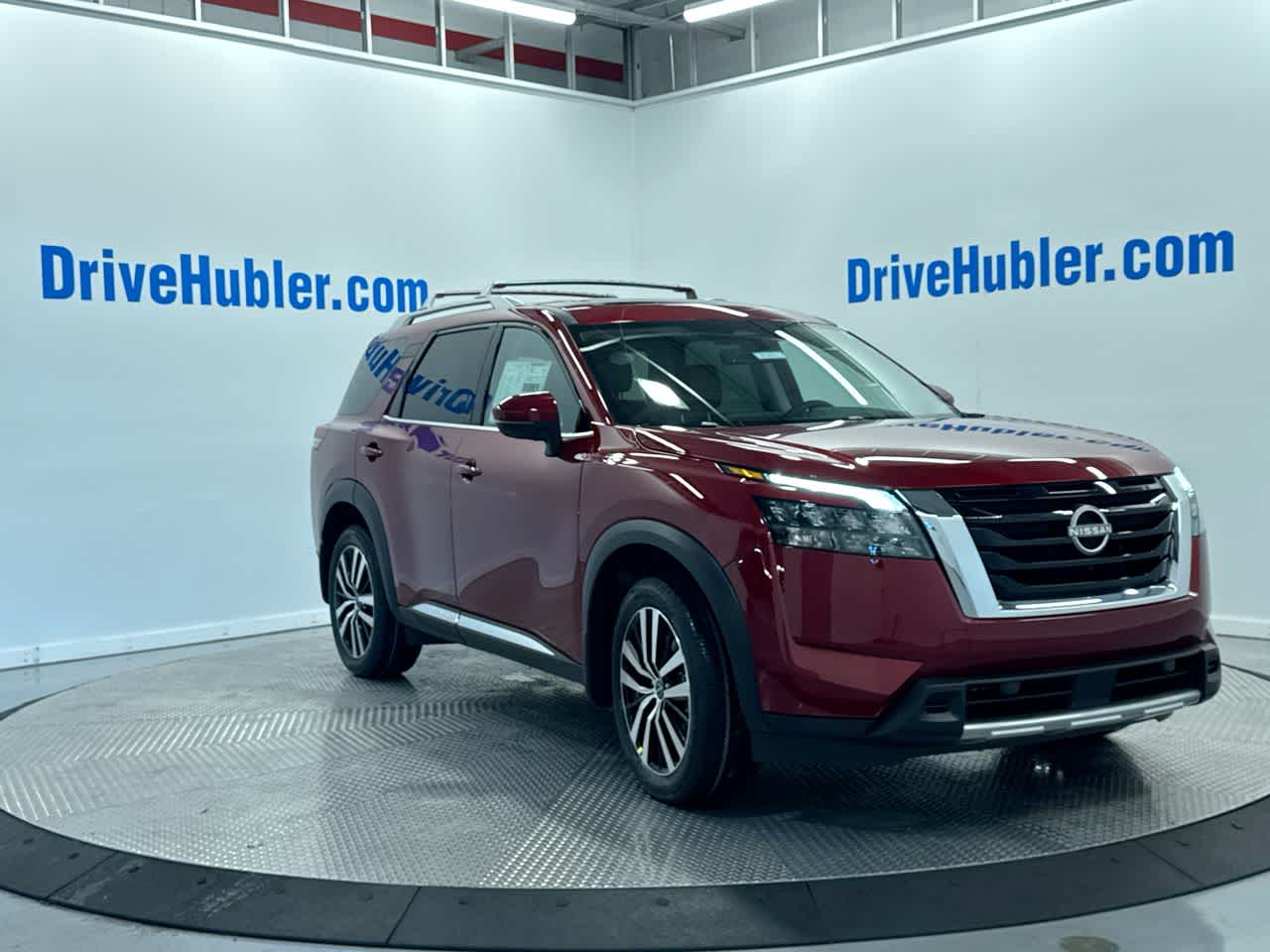 new 2025 Nissan Pathfinder car, priced at $45,198