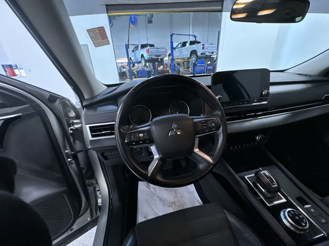 used 2022 Mitsubishi Outlander car, priced at $20,995