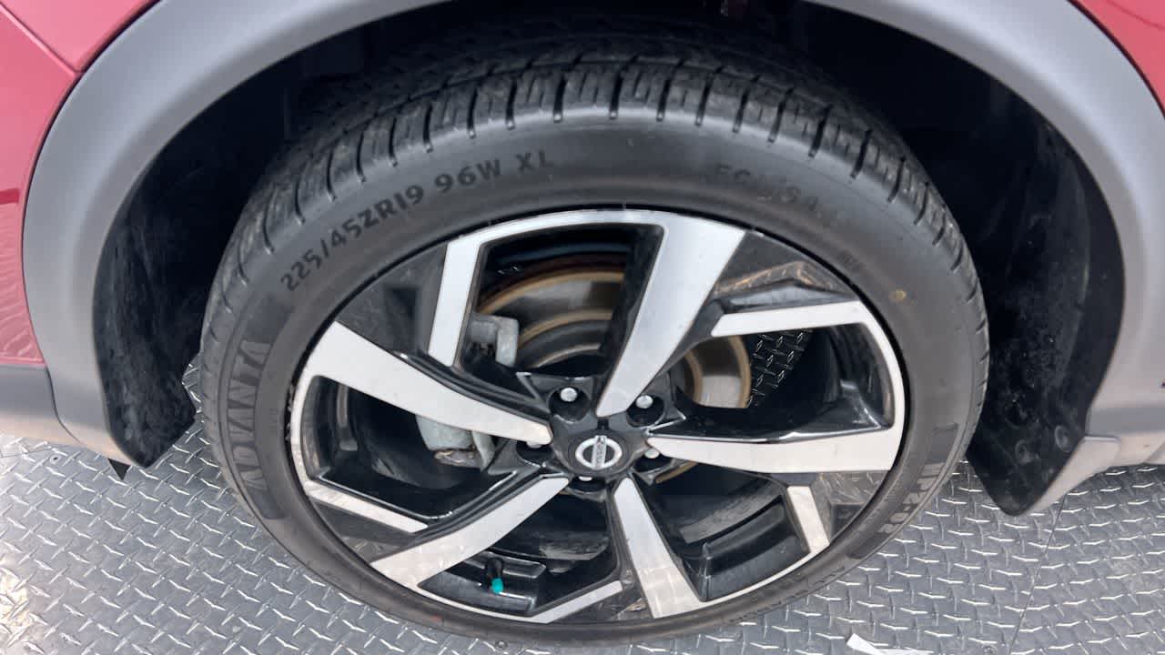 used 2022 Nissan Rogue Sport car, priced at $23,995