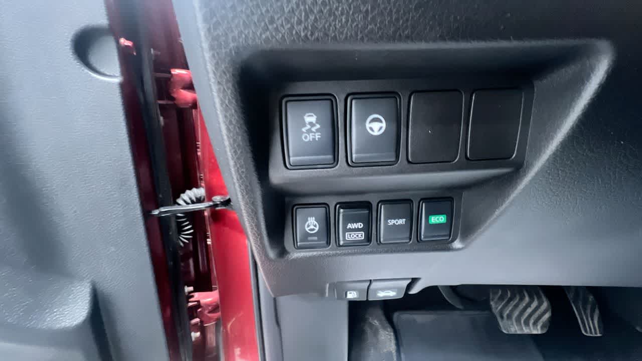 used 2022 Nissan Rogue Sport car, priced at $23,995