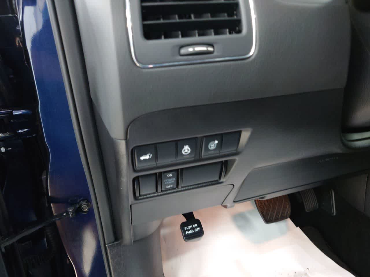 used 2023 Nissan Armada car, priced at $50,995
