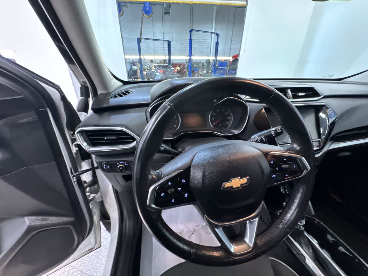 used 2023 Chevrolet TrailBlazer car, priced at $21,995