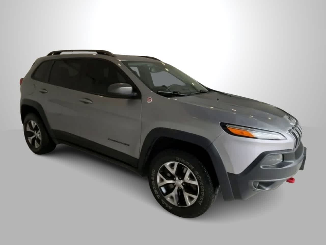 used 2016 Jeep Cherokee car, priced at $13,383