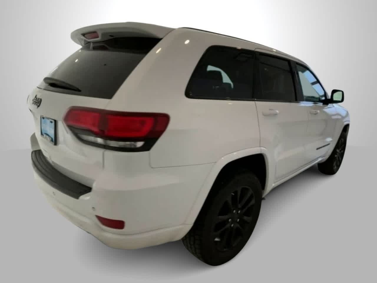 used 2018 Jeep Grand Cherokee car, priced at $17,194