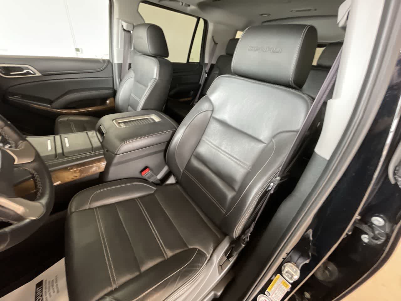 used 2016 GMC Yukon car, priced at $25,980