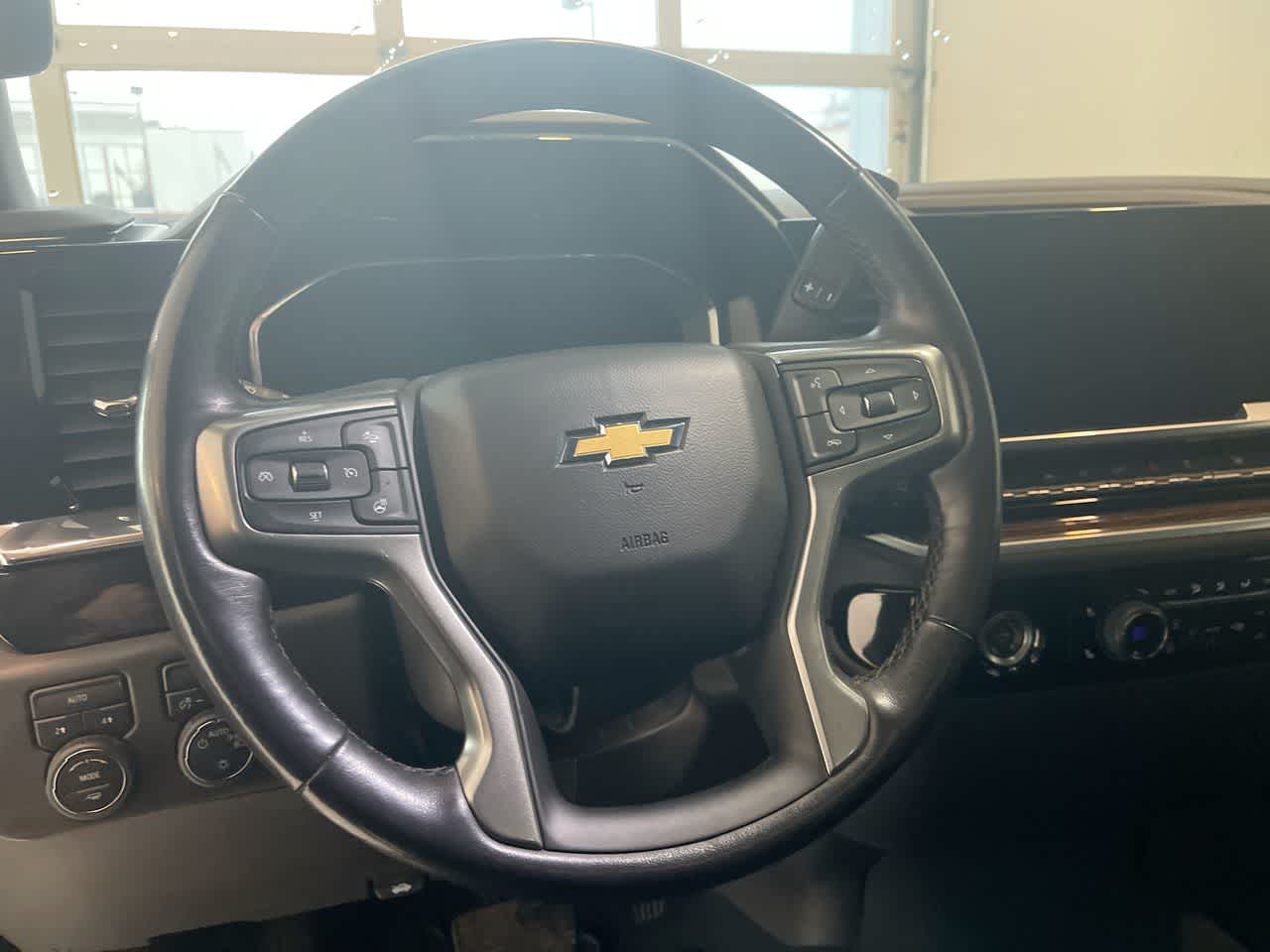 used 2022 Chevrolet Silverado 1500 car, priced at $37,260